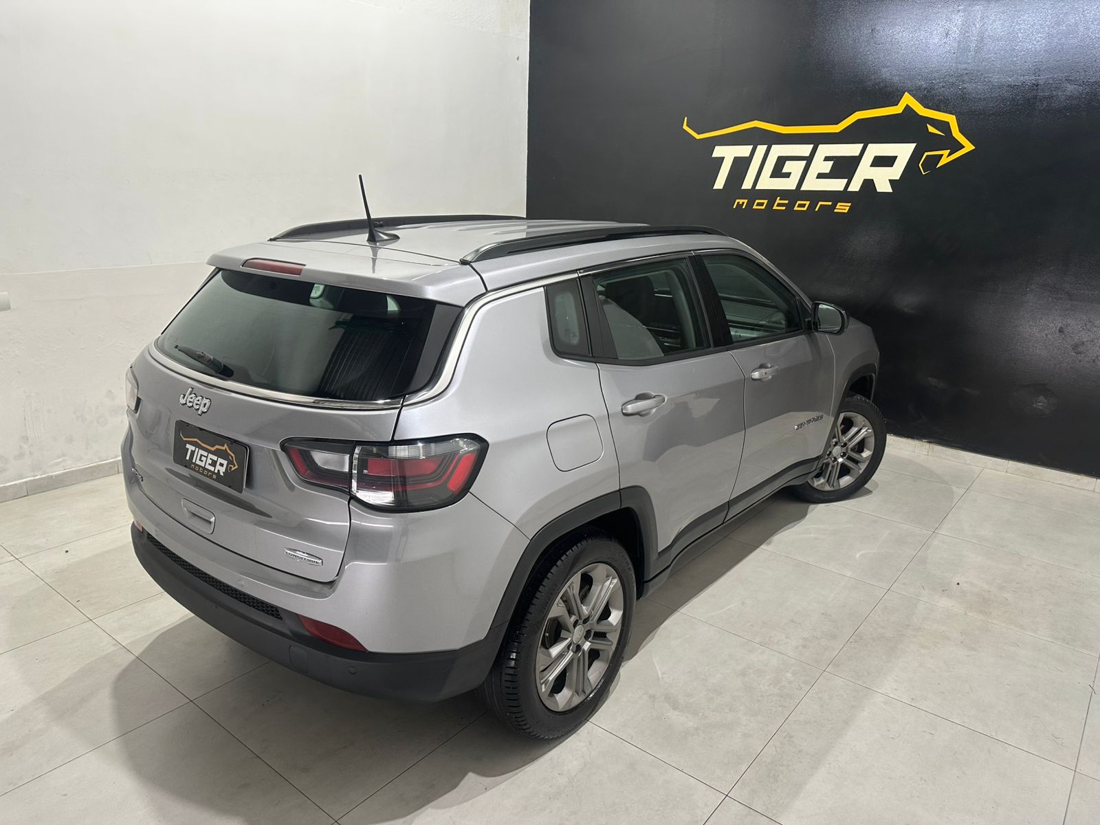 WhatsApp Image 2025-12-18 at 11.22.54 (1)