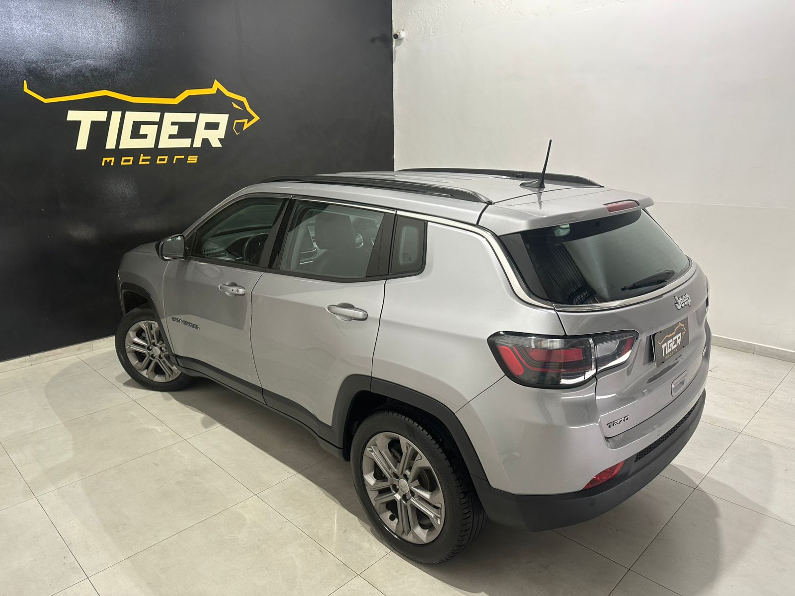 WhatsApp Image 2025-12-18 at 11.22.55 (2)