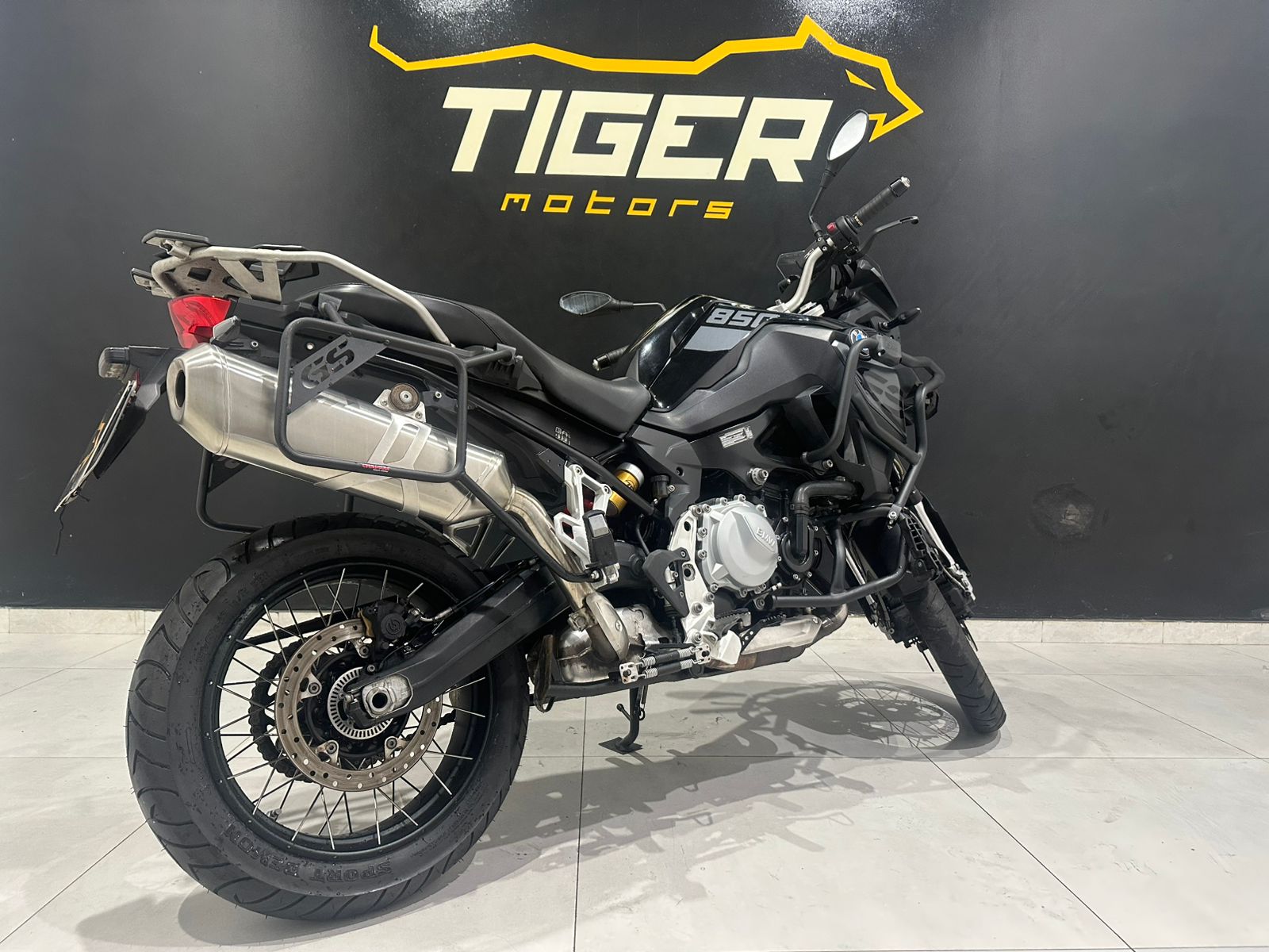 WhatsApp Image 2025-12-18 at 15.56.22