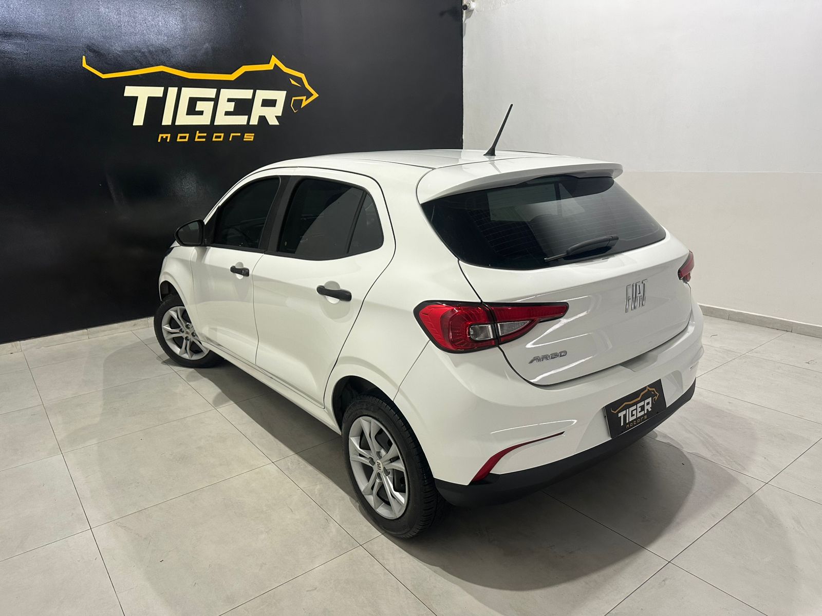 WhatsApp Image 2025-12-19 at 14.18.39 (1)