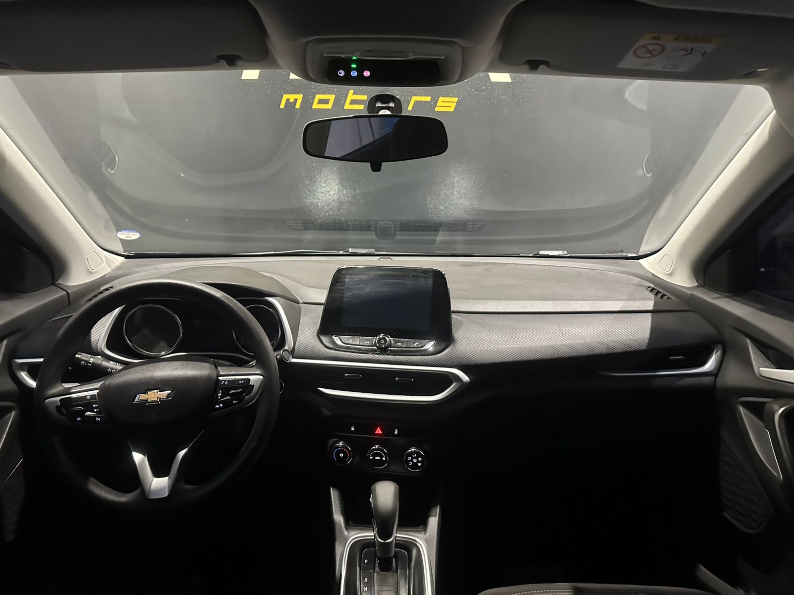 WhatsApp Image 2025-12-19 at 18.12.13 (2)