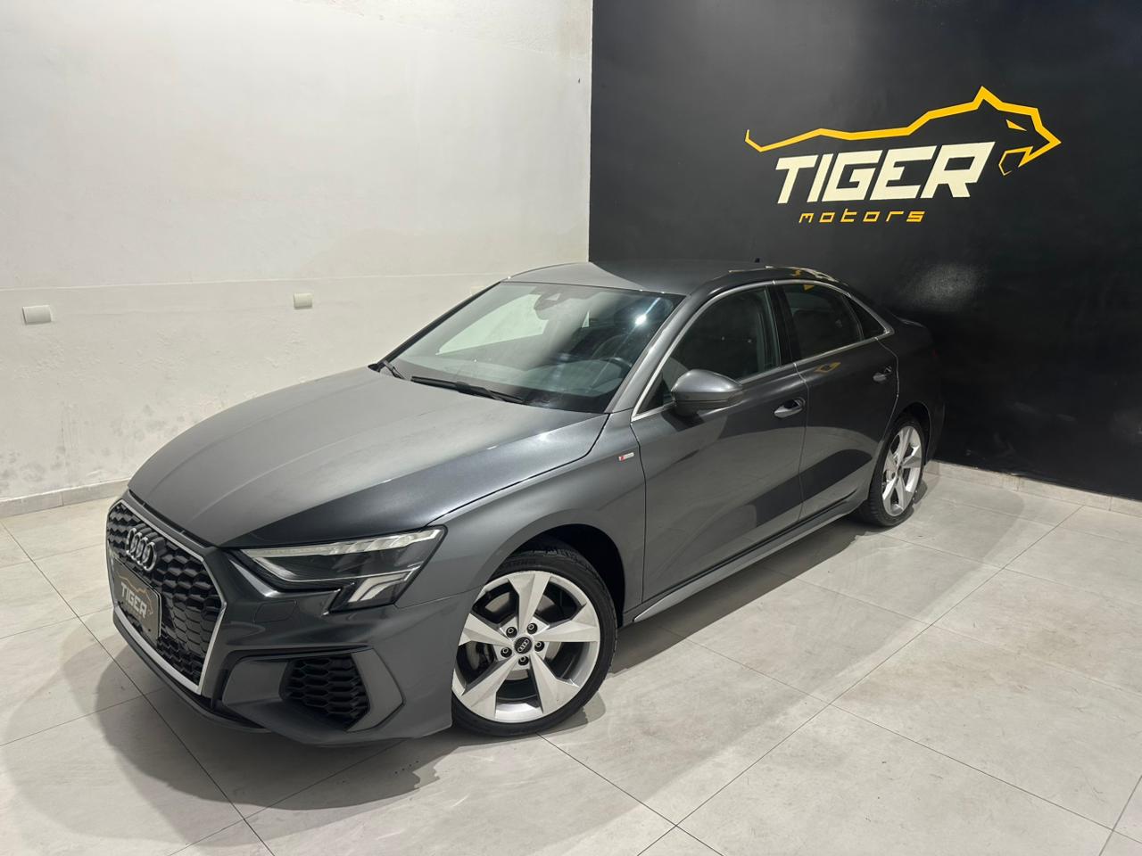 WhatsApp Image 2025-12-19 at 18.14.06