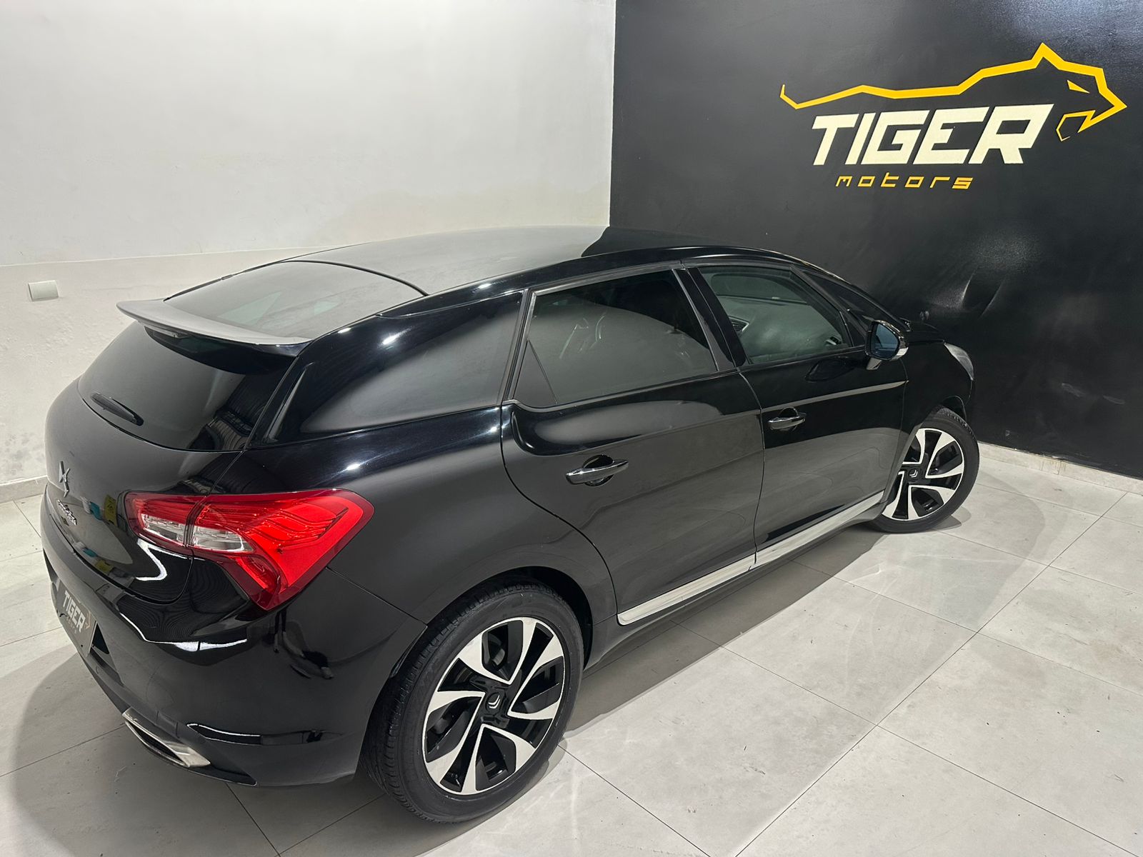 WhatsApp Image 2026-02-03 at 17.06.14 (1)