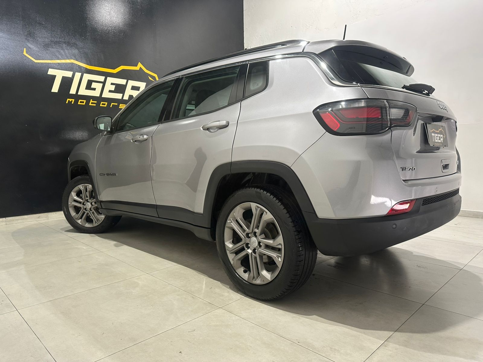 WhatsApp Image 2025-12-18 at 11.22.56 (1)