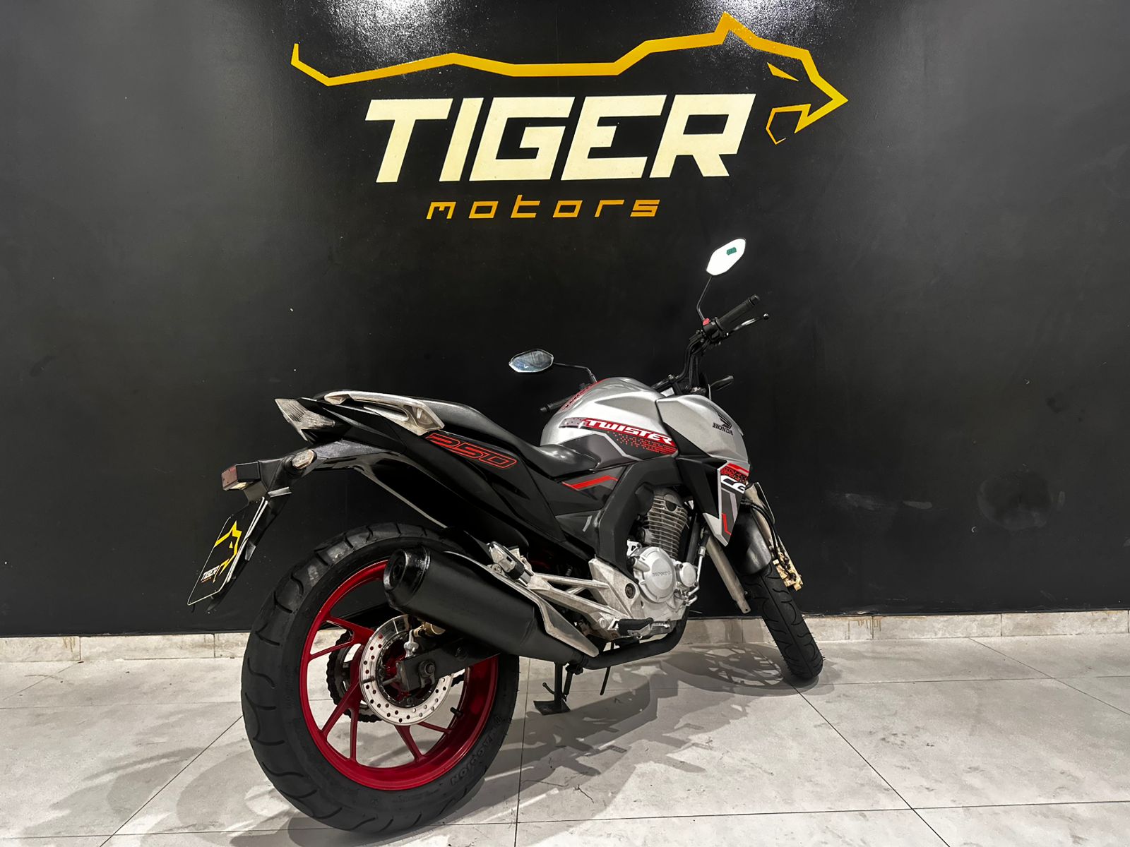 WhatsApp Image 2026-03-20 at 18.10.24 (2)