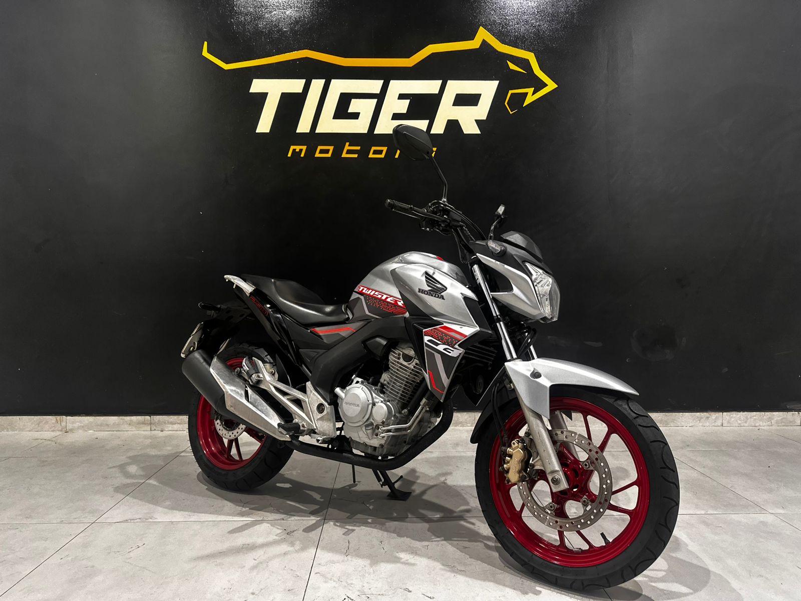 WhatsApp Image 2026-03-20 at 18.10.26 (1)