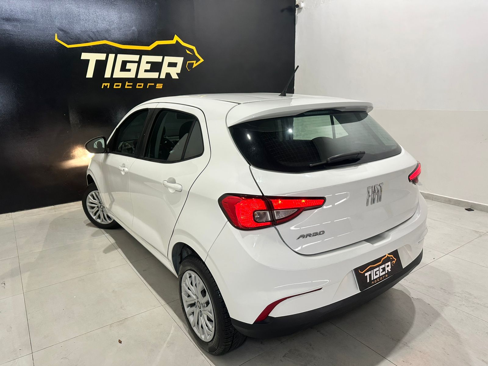 WhatsApp Image 2026-04-03 at 09.24.47