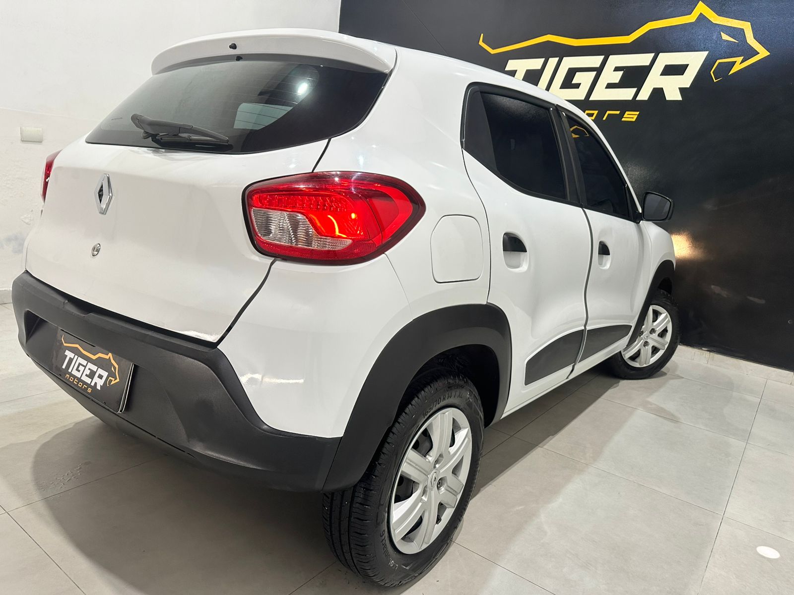 WhatsApp Image 2026-04-21 at 12.21.32