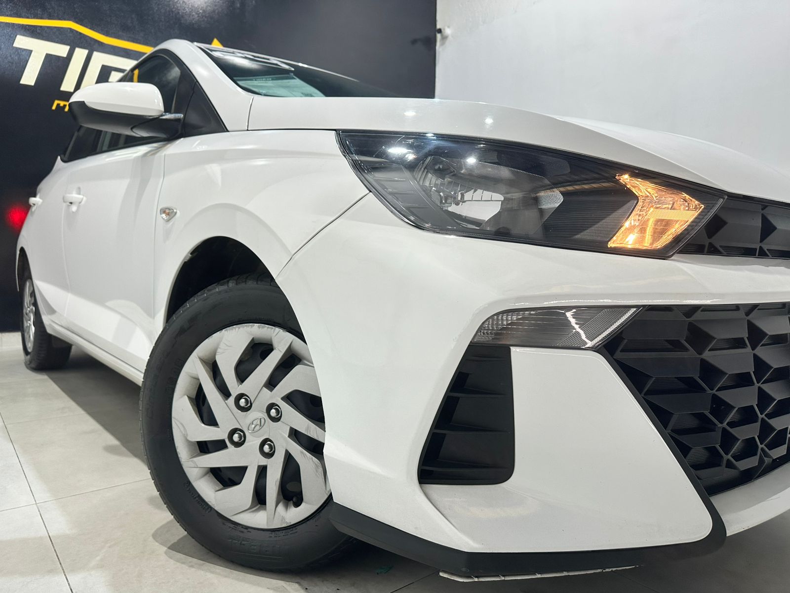 WhatsApp Image 2026-04-22 at 15.52.41 (1)