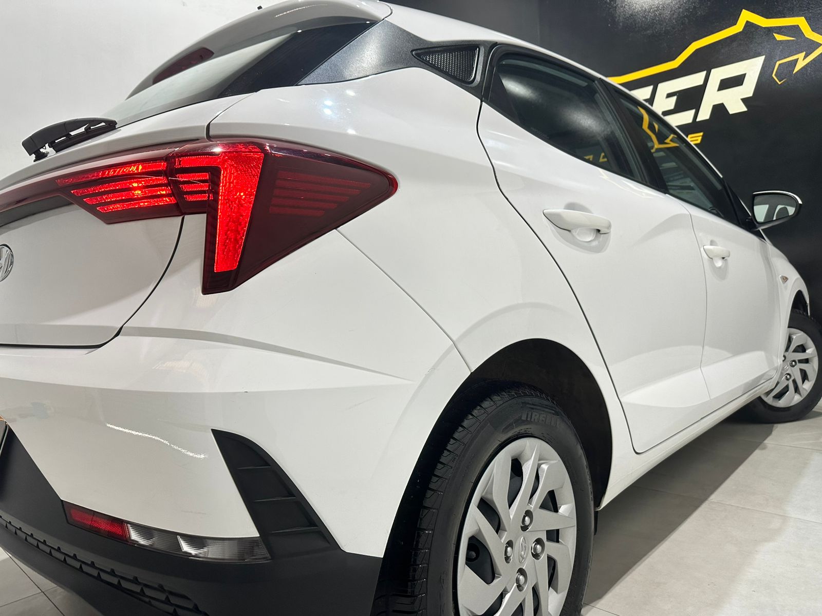 WhatsApp Image 2026-04-22 at 15.52.46 (4)